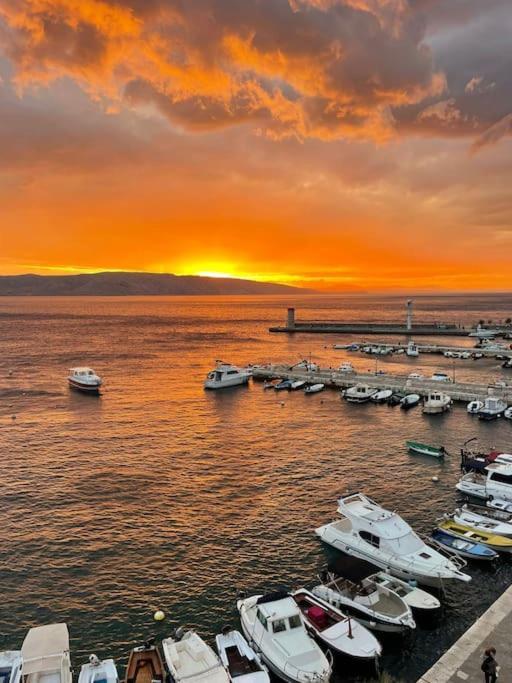 Apartment Sun&Sea, Senj, Prvi Red Do Mora Senj  Ngoại thất bức ảnh