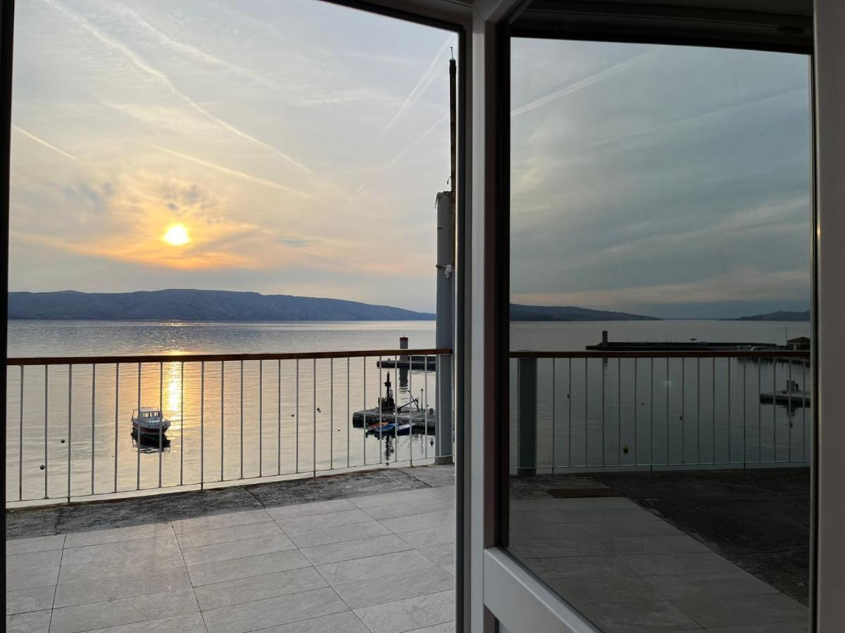 Apartment Sun&Sea, Senj, Prvi Red Do Mora Senj  Ngoại thất bức ảnh