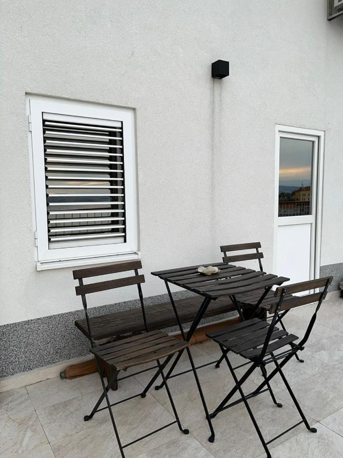 Apartment Sun&Sea, Senj, Prvi Red Do Mora Senj  Ngoại thất bức ảnh
